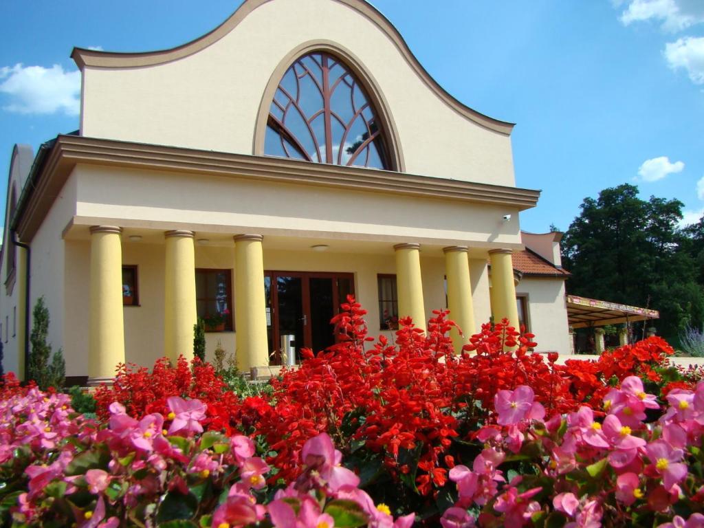 Wellness Hotel Spark Malacky Luaran gambar