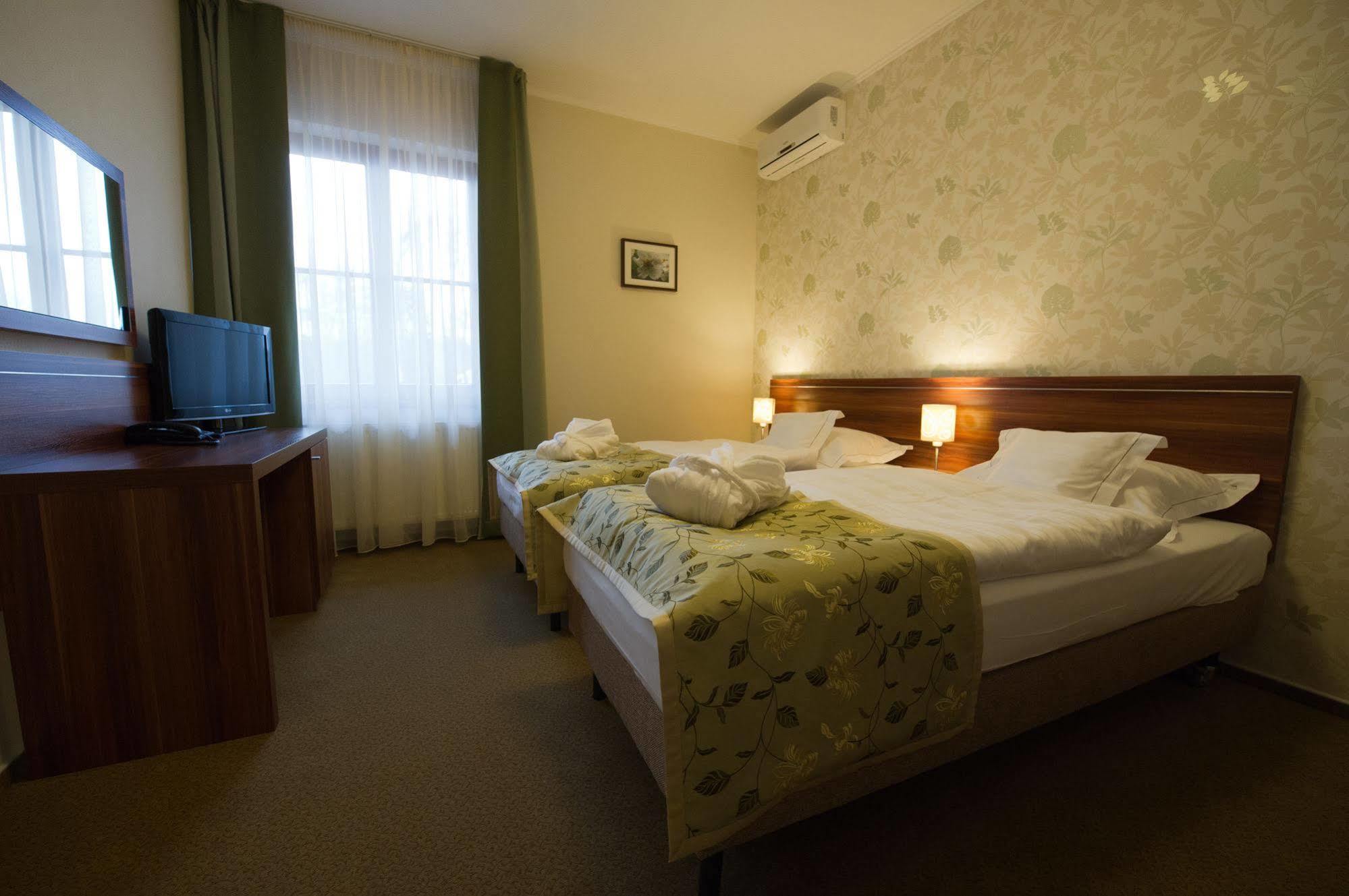 Wellness Hotel Spark Malacky Luaran gambar